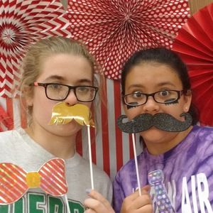 Meet your Posher, Elizabeth